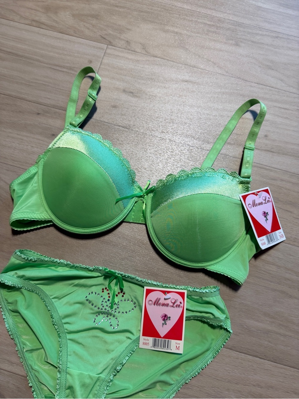 NWT Vintage Y2K Deadstock Green Butterfly Rhinestone Lingerie 36B/M - Picture 4 of 6